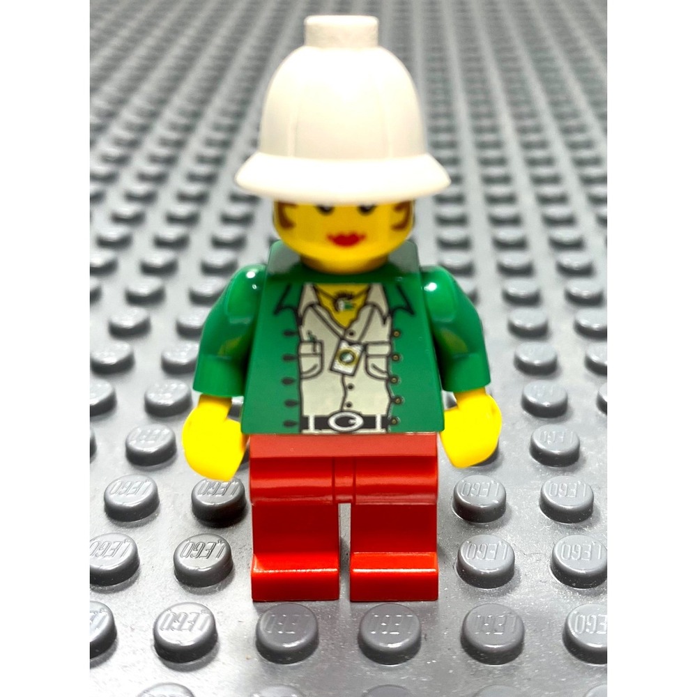 LEGO Minifigure ADV044 Adventurers Jungle Miss Gail Storm White Pith Helmet